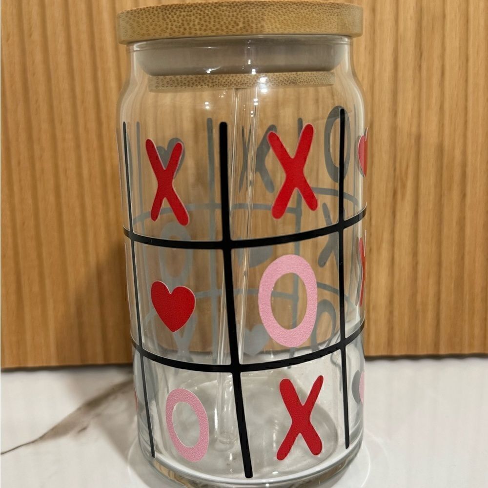 Valentine Tic Tac Toe Glass can NWT